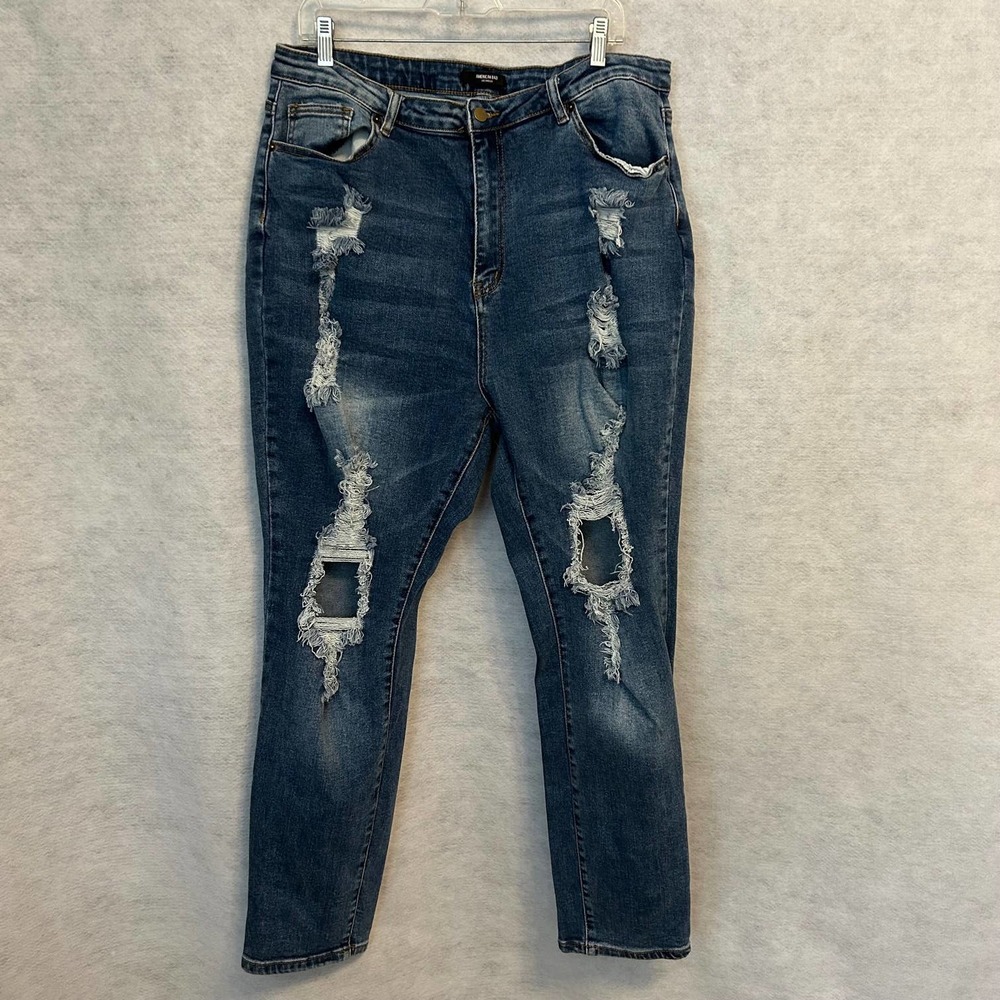 American Bazi Super Distressed Jeans‎ Women's Plus Size 2X